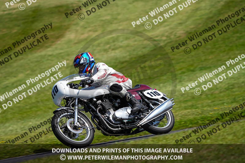 Vintage motorcycle club;eventdigitalimages;mallory park;mallory park trackday photographs;no limits trackdays;peter wileman photography;trackday digital images;trackday photos;vmcc festival 1000 bikes photographs